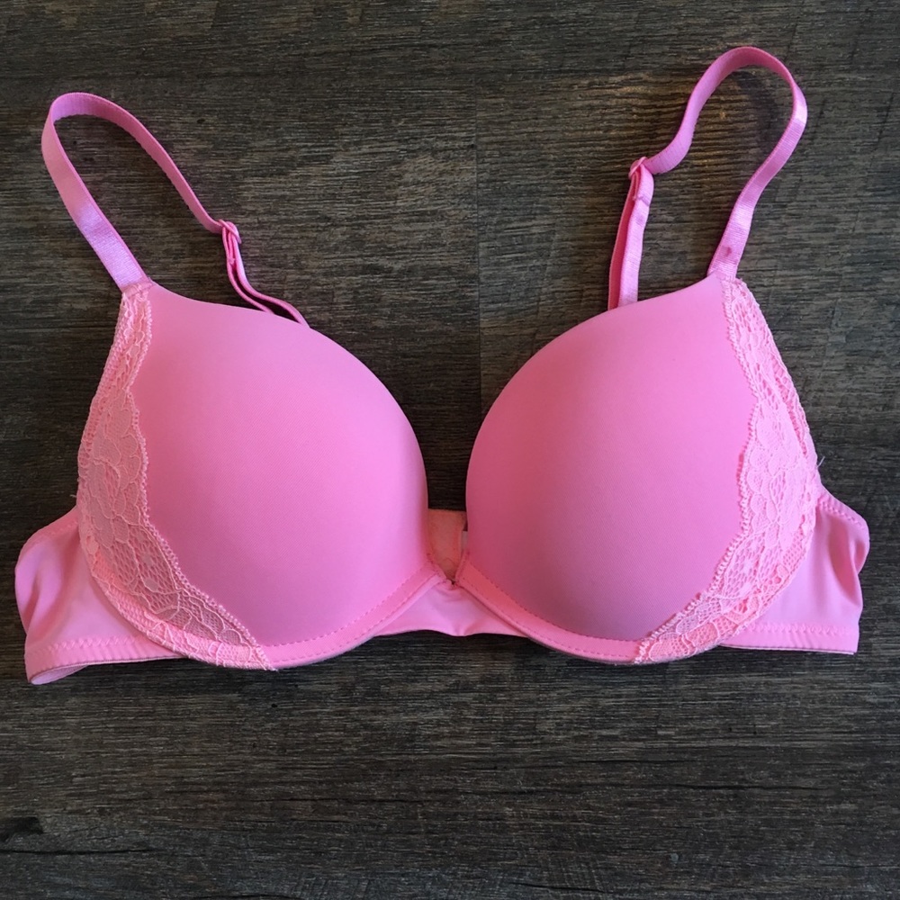 34B Push up bra.